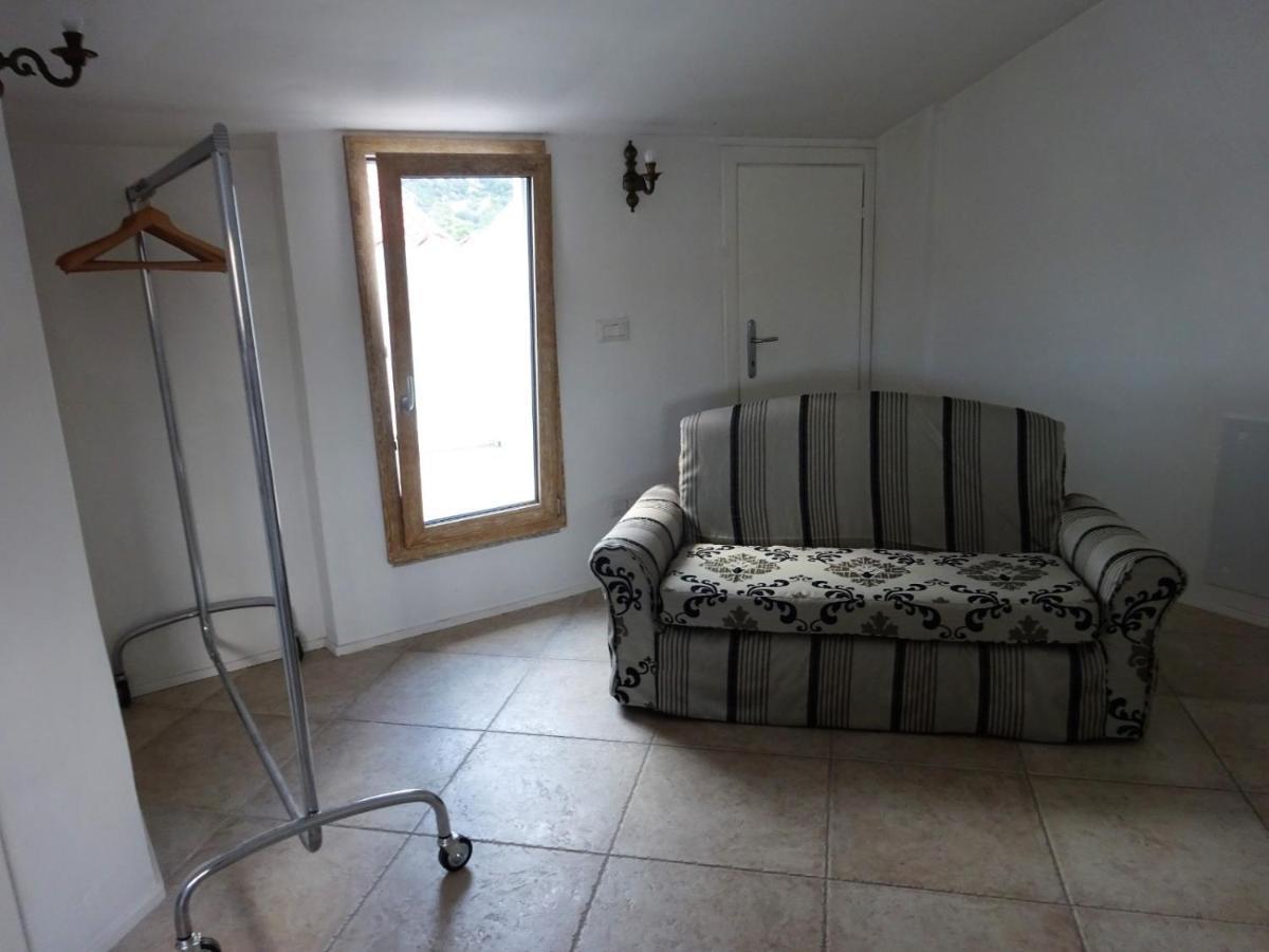 White - San Pantaleo Apartment ภายนอก รูปภาพ