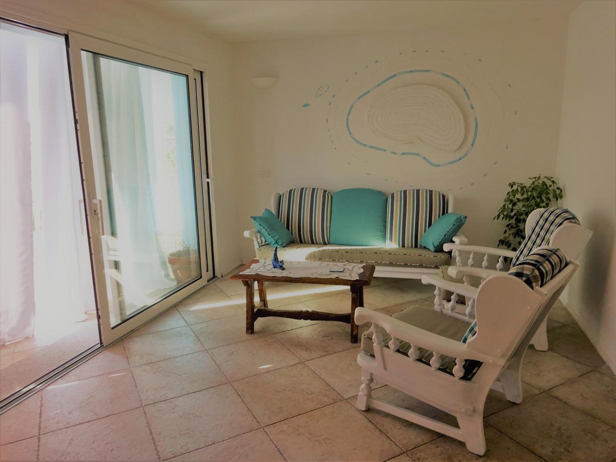 White - San Pantaleo Apartment ภายนอก รูปภาพ