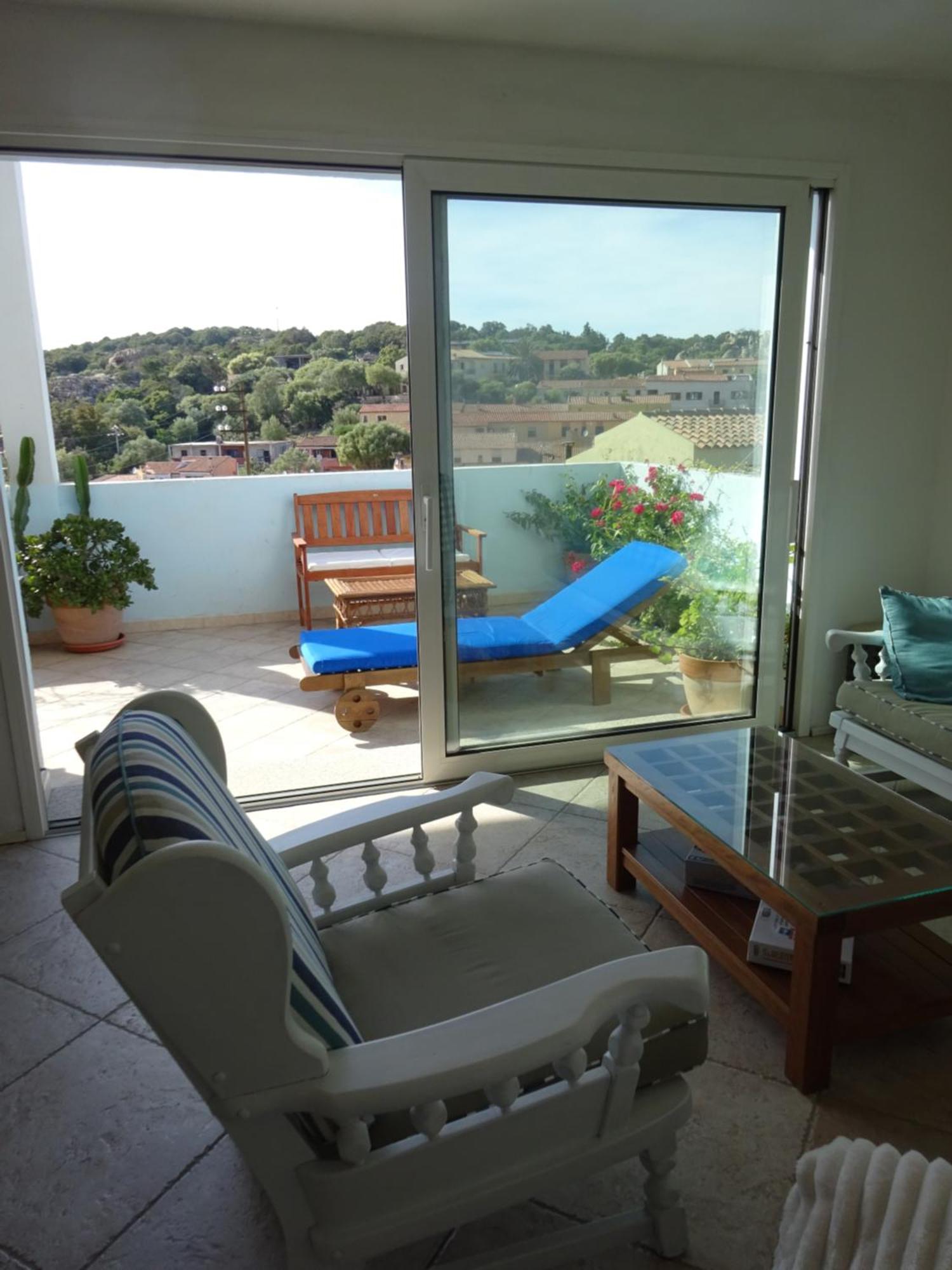 White - San Pantaleo Apartment ภายนอก รูปภาพ