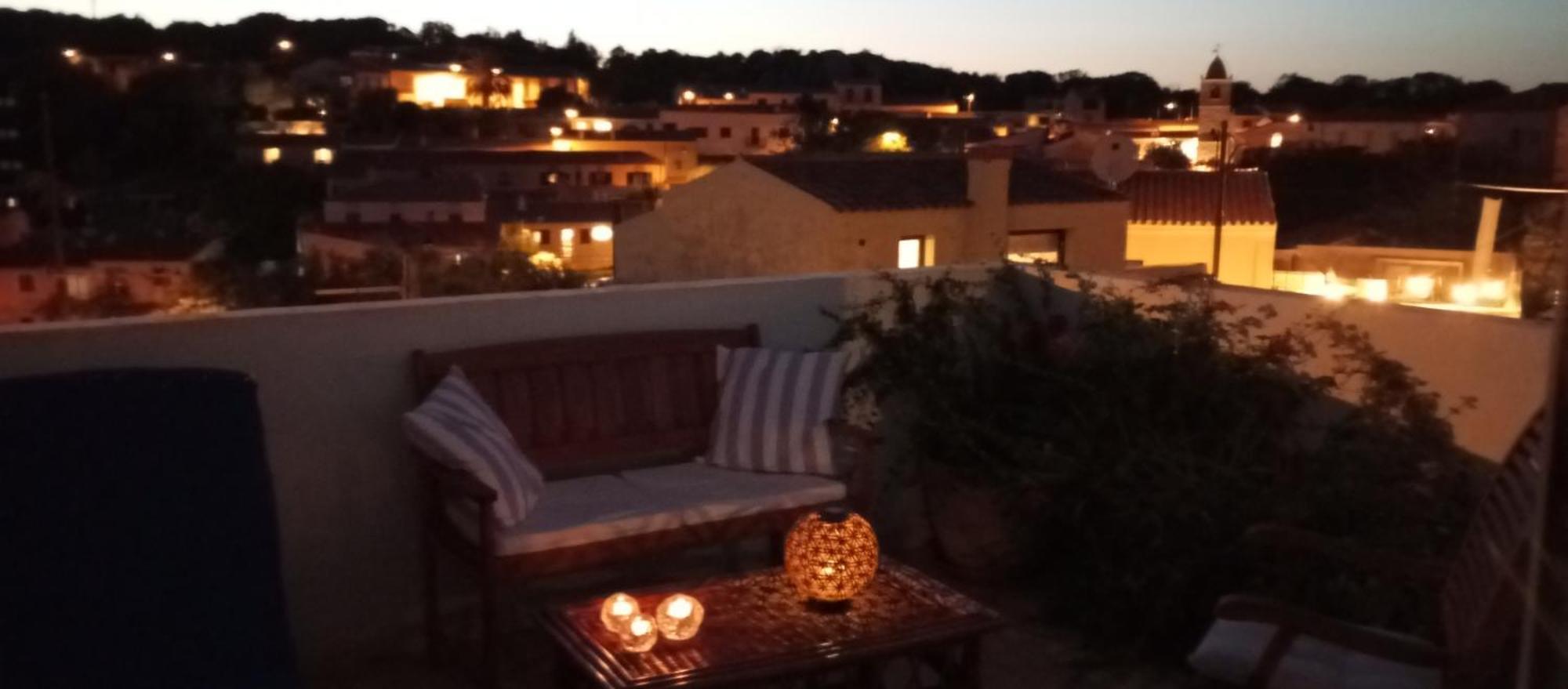 White - San Pantaleo Apartment ภายนอก รูปภาพ